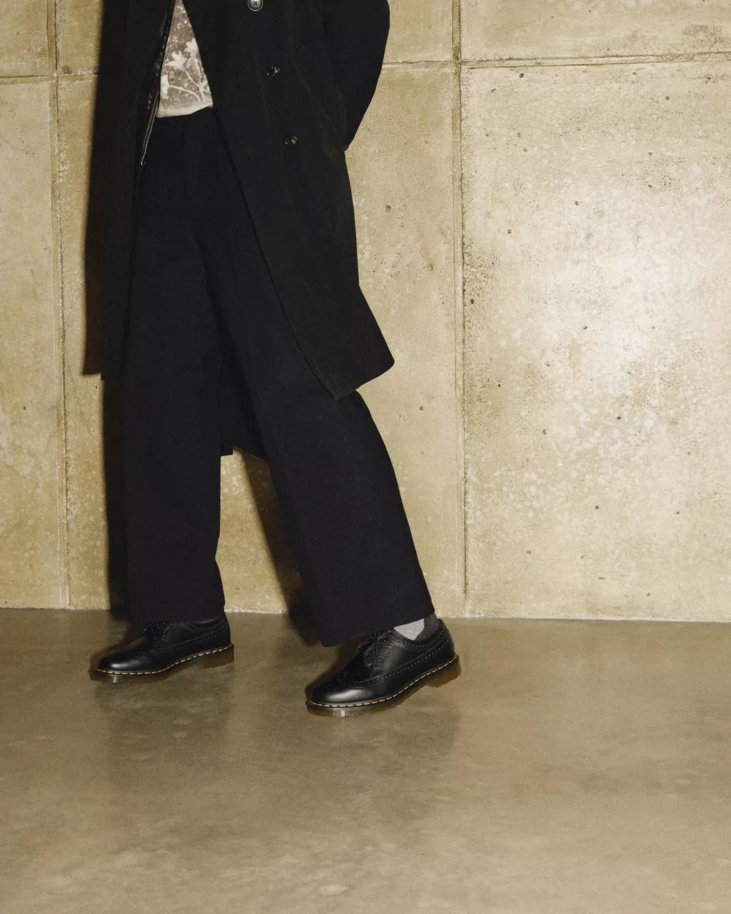 Dr. Martens 3989 YS Black Smooth 22210001