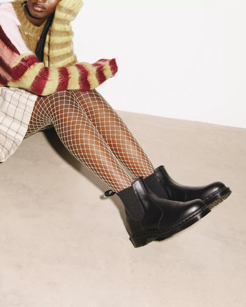 Dr. Martens 2976 Chelsea Mono Black Smooth 25685001