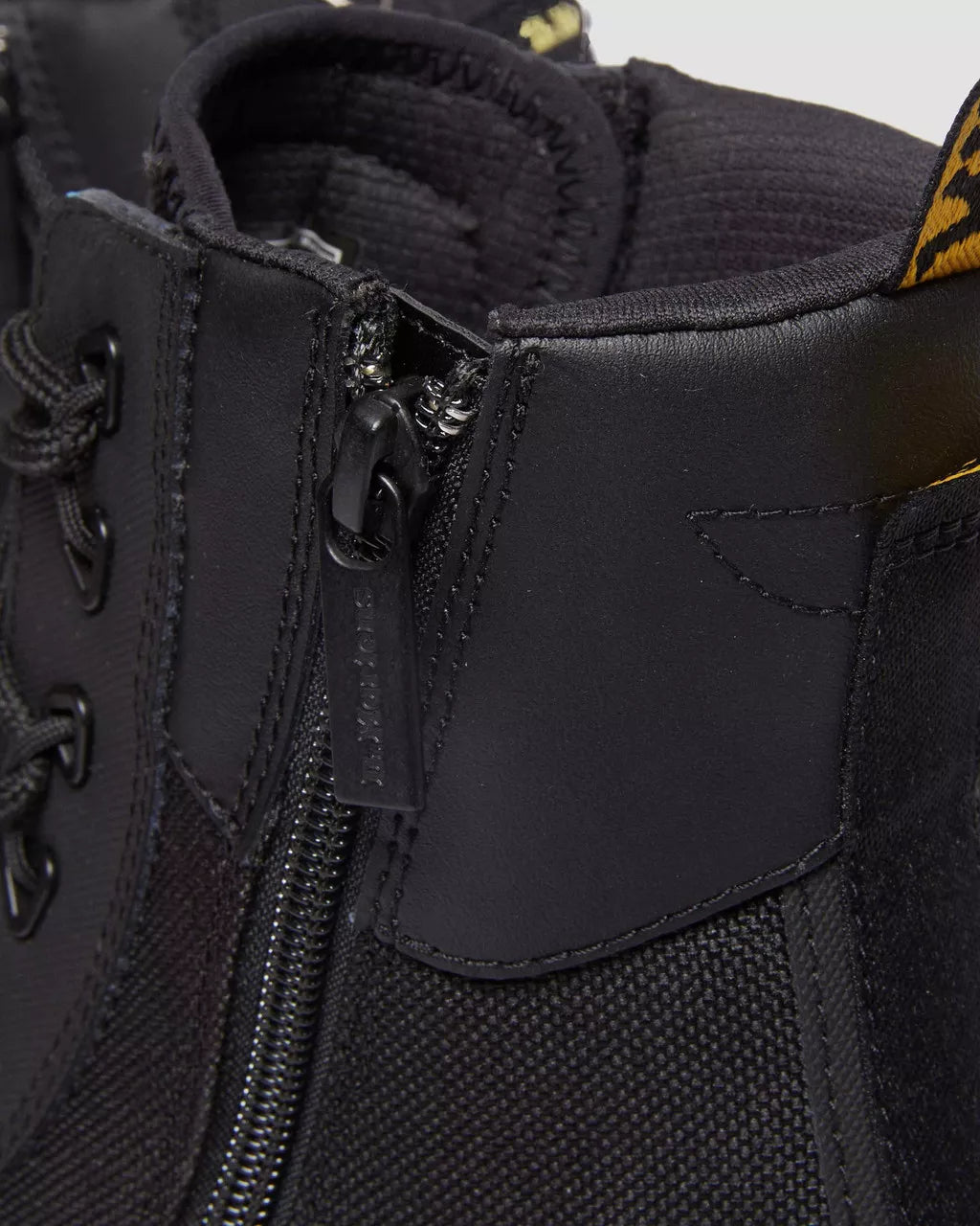 Dr. Martens Tarik Zip Black Ajax+Extra Tough 50/50+Hydro 31120001