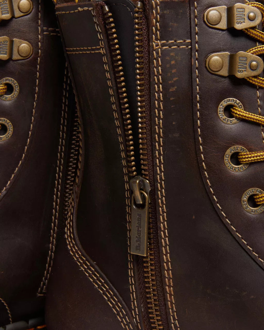 Dr. Martens Jadon Arc Dark Brown Crazy Horse 31125201