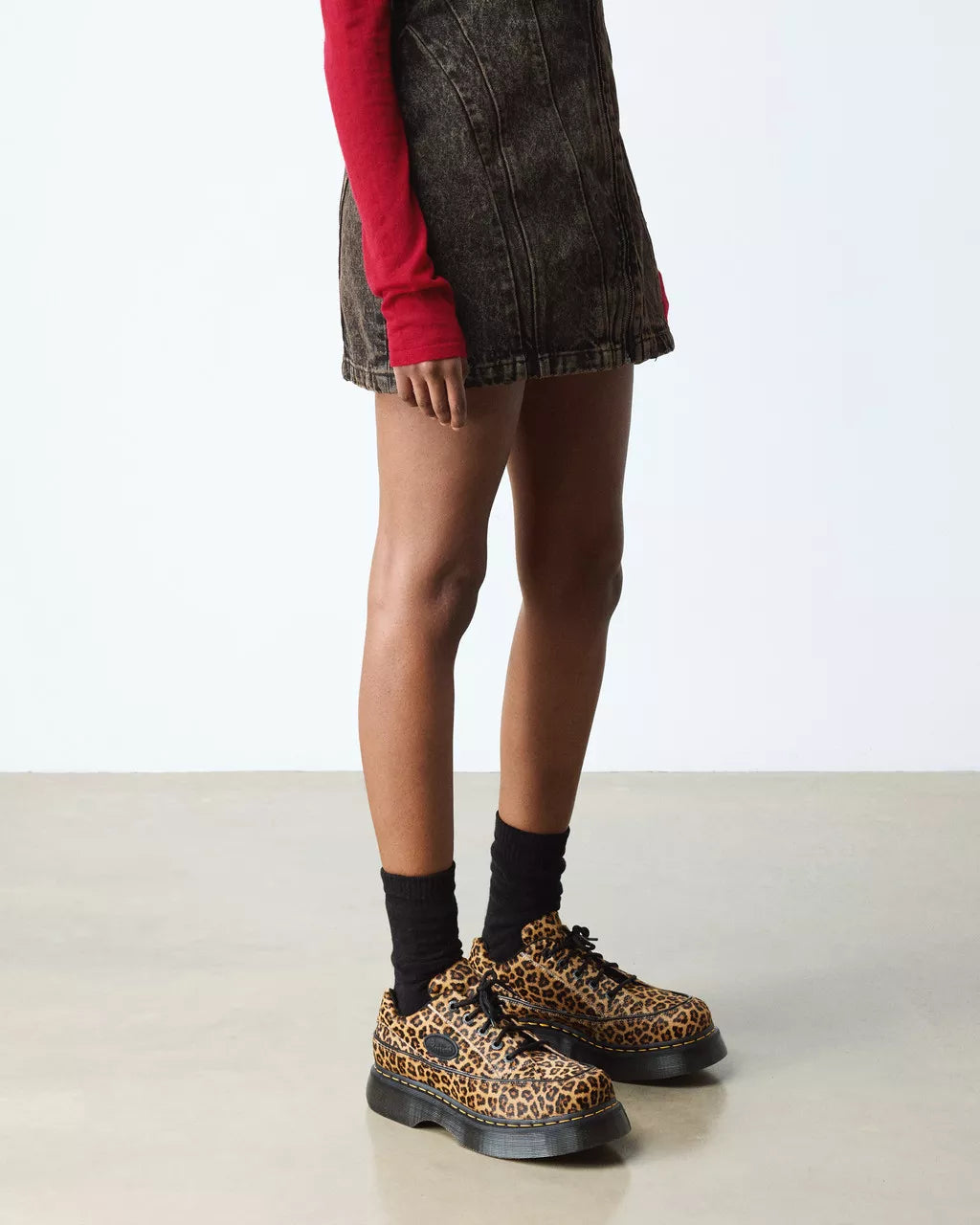 Dr. Martens Buzz 5 Eye Light Tan Mini Leopard Spot Hair On 41011200