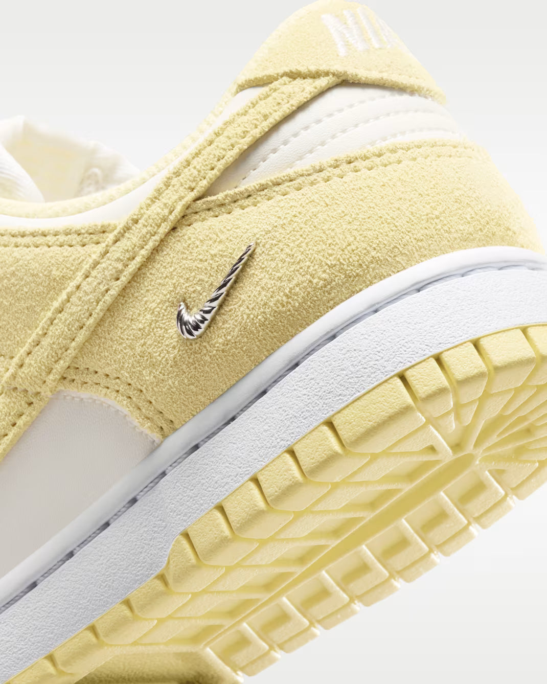 Nike Wmns Dunk Low Se IO4244-104