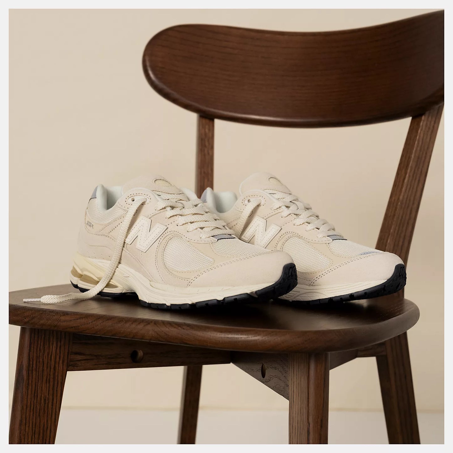 New Balance 2002R M2002RCC
