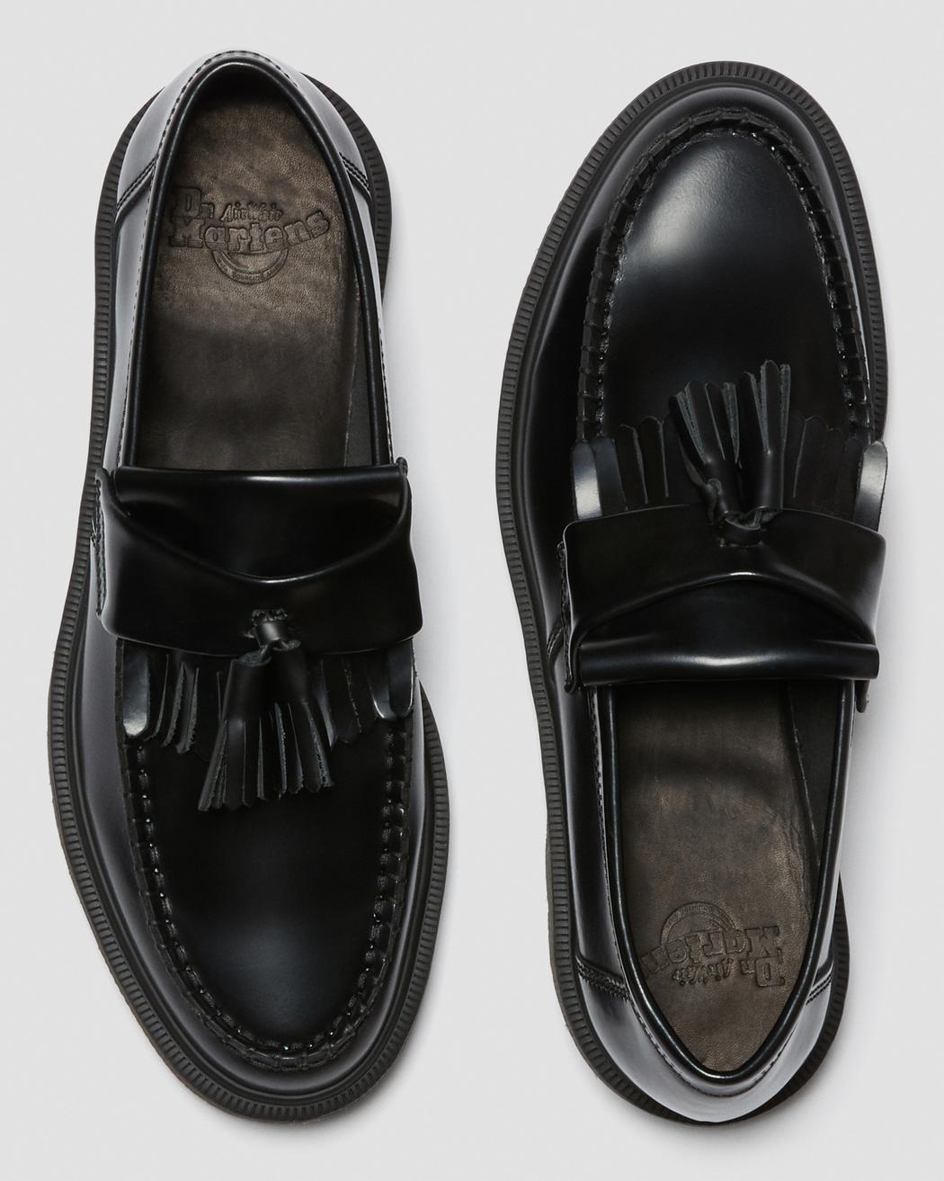 Dr. Martens Adrian Black Polished Smooth 14573001