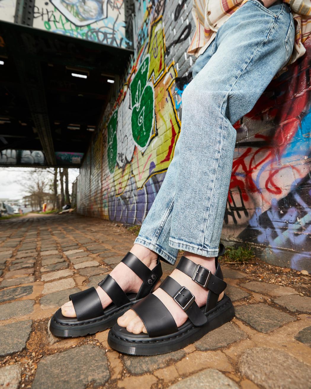 Dr. Martens Gryphon Black Brando 15695001