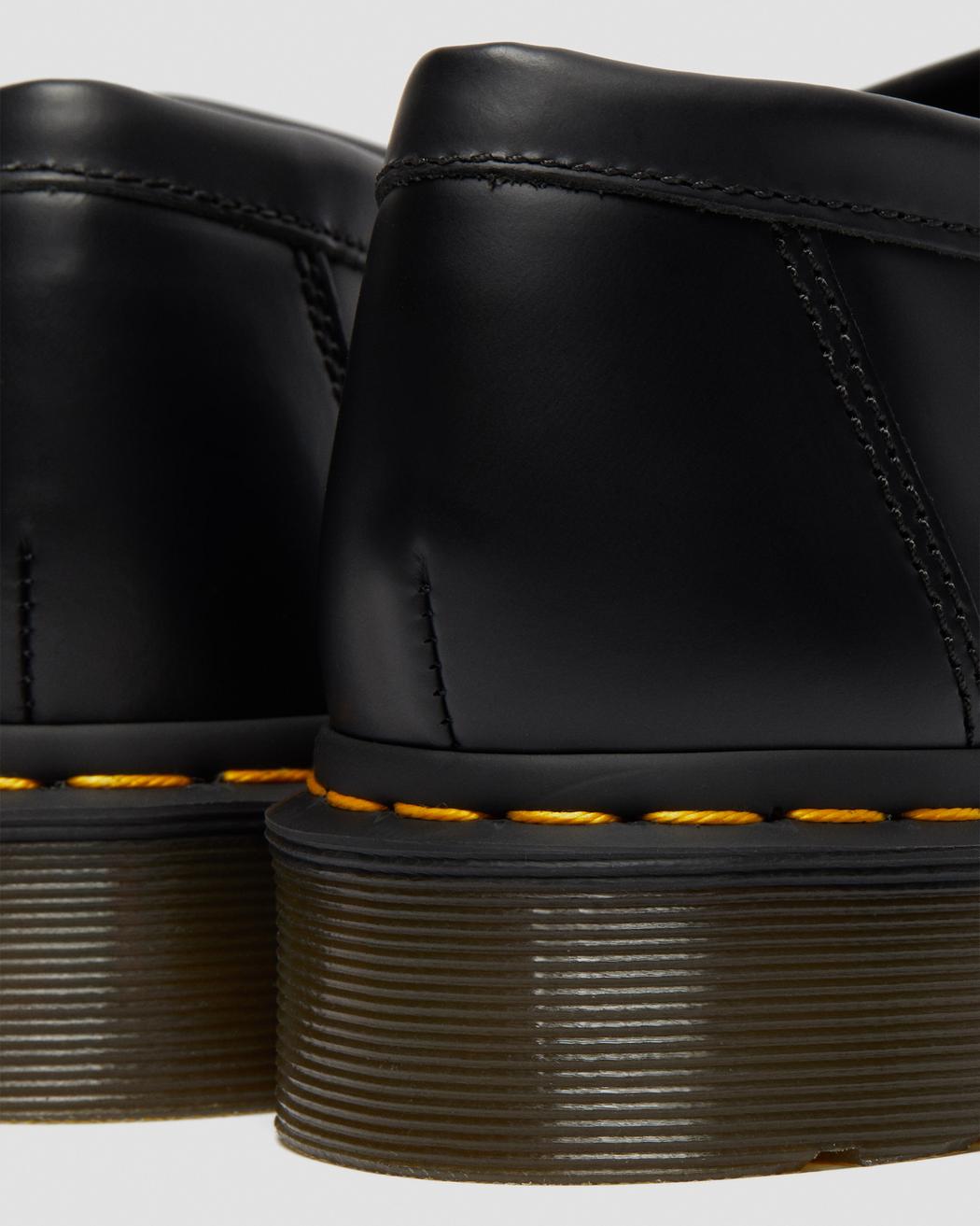 Dr. Martens Adrian YS Black Smooth 22209001