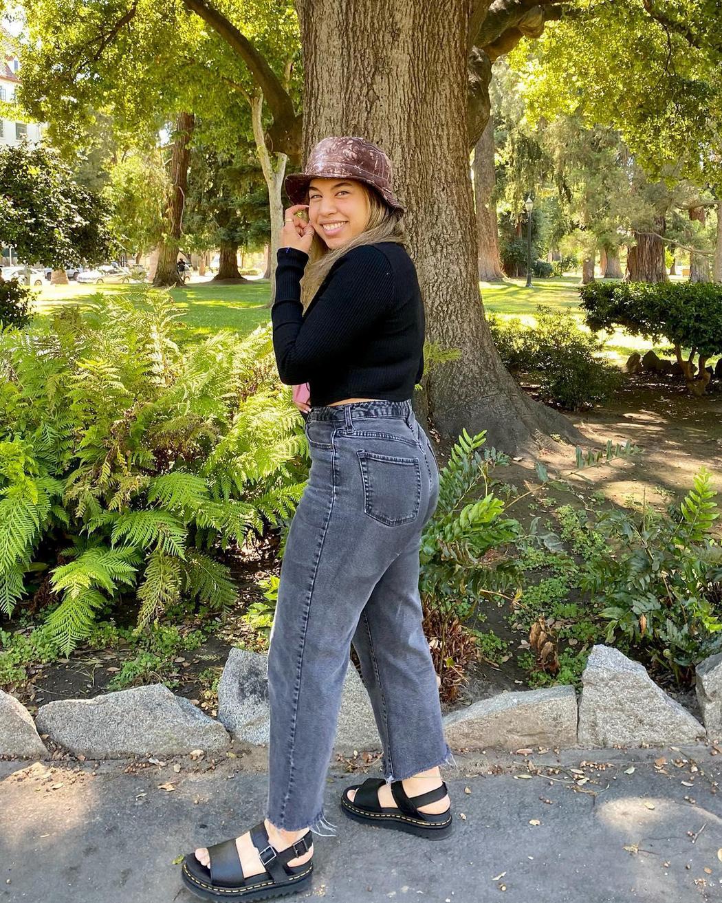 Dr. Martens Voss Black Hydro Leather Sandals 24233001