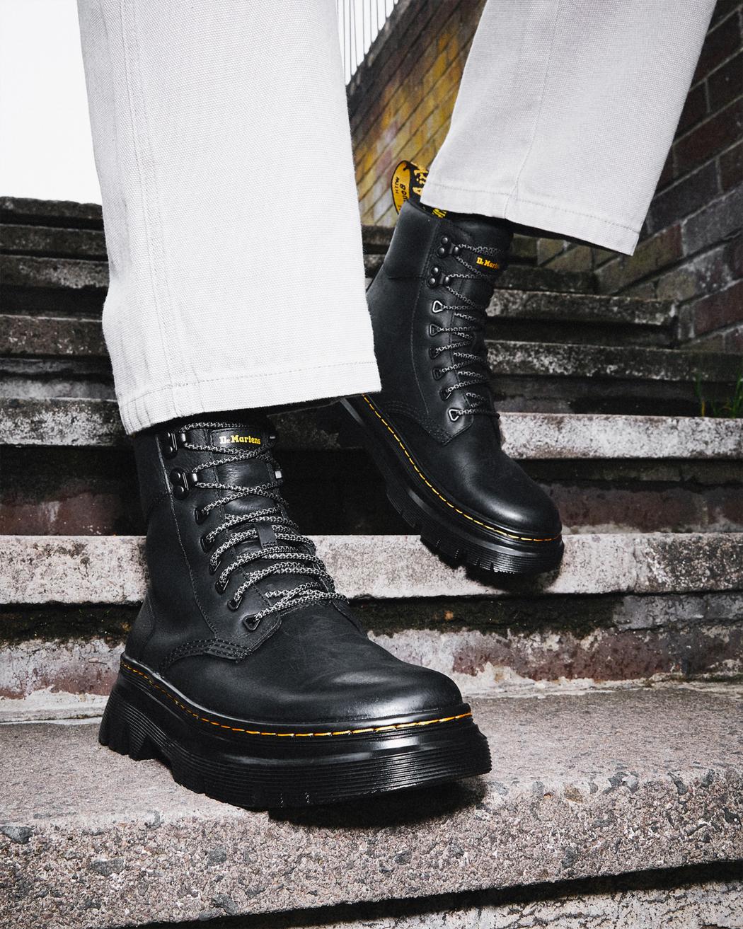 Dr. Martens Tarik Black Wyoming Utility Boots 27021001