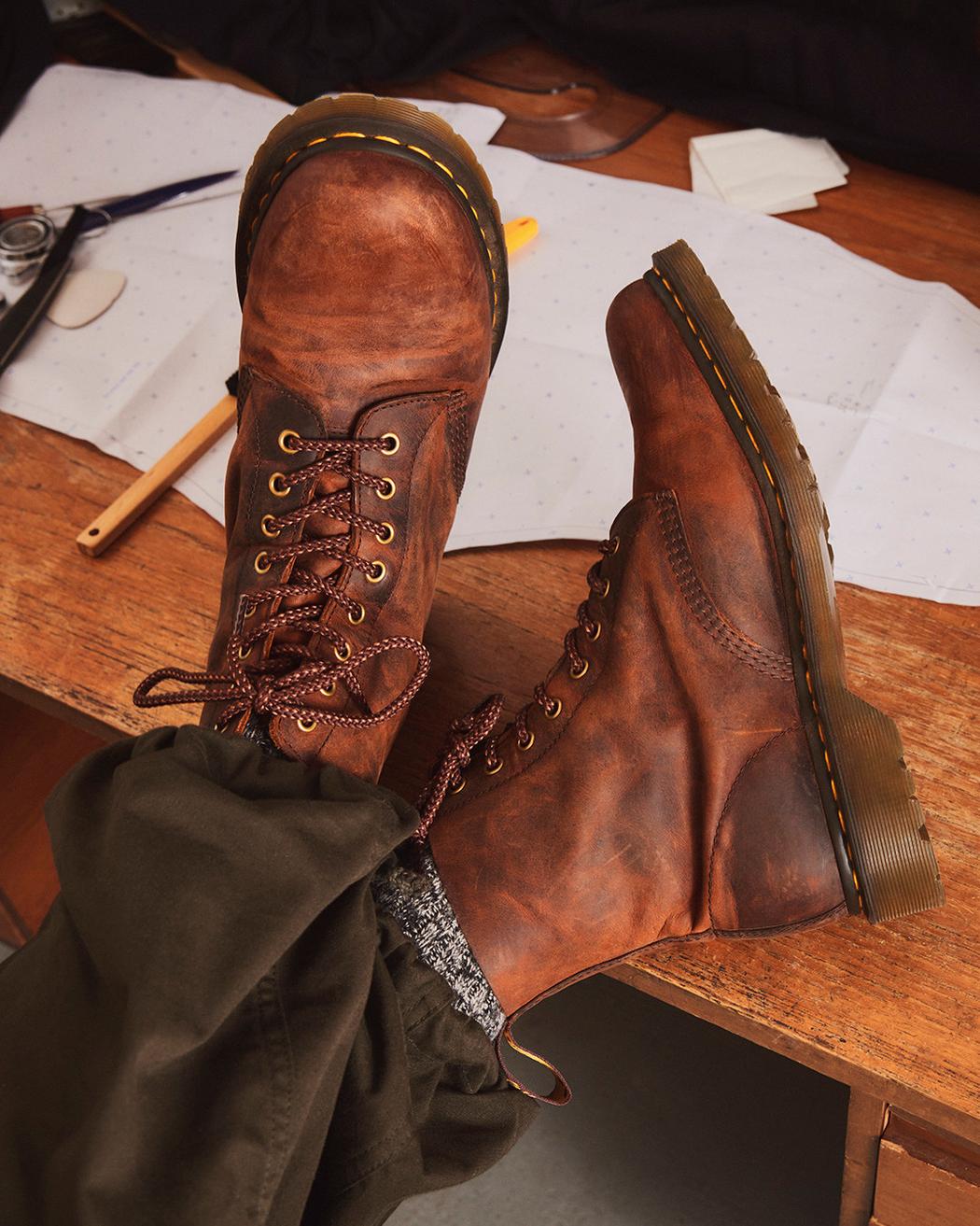 Dr. Martens 1460 Pascal Chestnut Brown Waxed Full Grain 30670294
