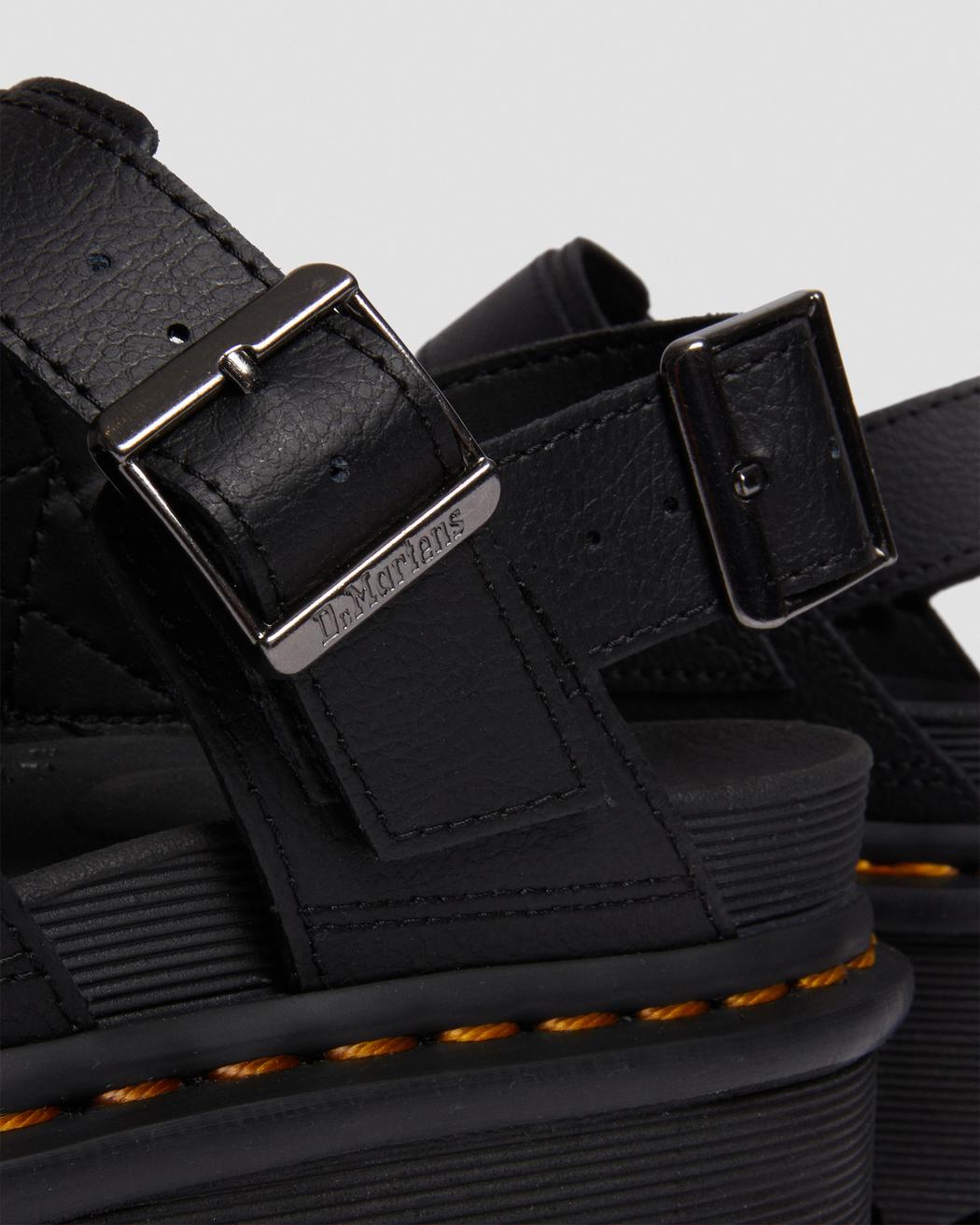 Dr. Martens Voss II Quad Black Athena 30717001