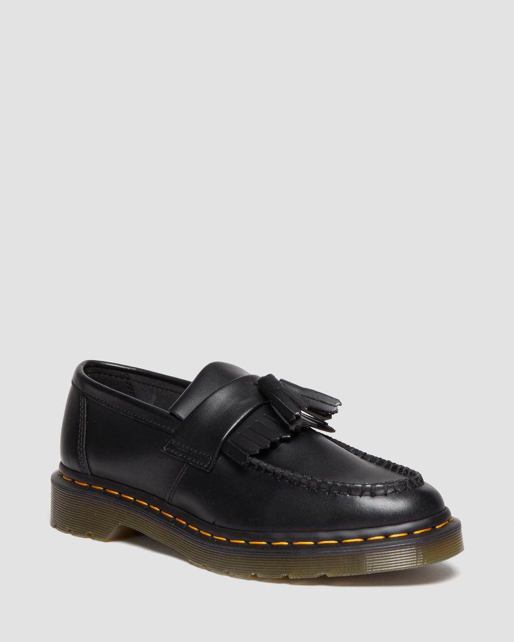 Dr. Martens Vegan Adrian Black Felix Rub Off 30744001