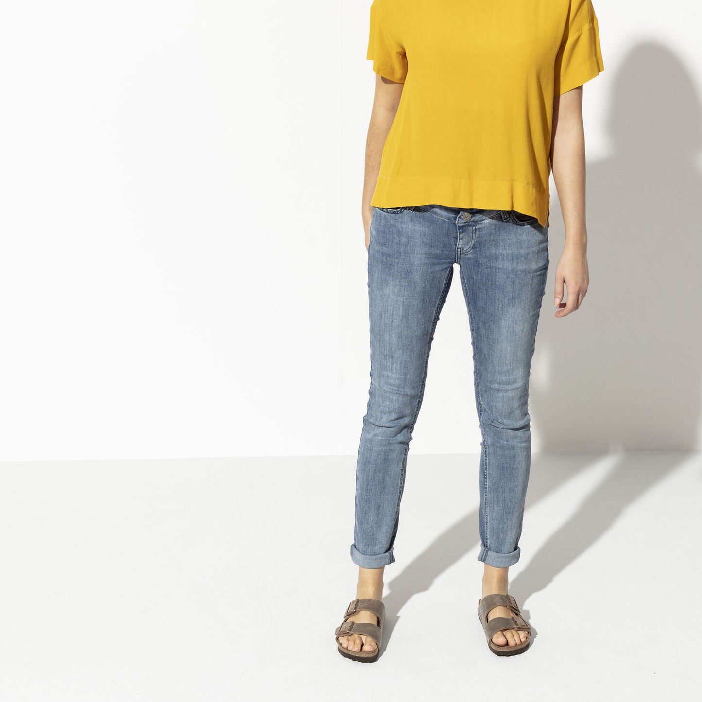 Birkenstock Arizona Oiled Leather Tobacco Brown Narrow Fit 352203