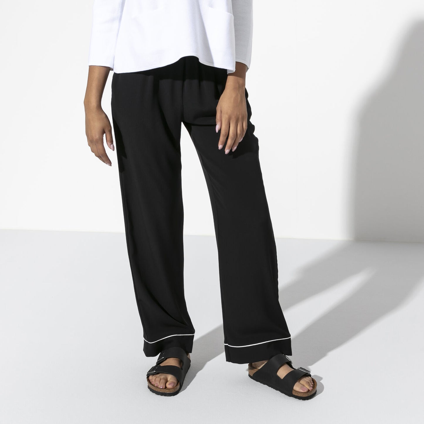 Birkenstock Arizona Soft Footbed Oiled Nubuck Leather Black Narrow Fit 752483