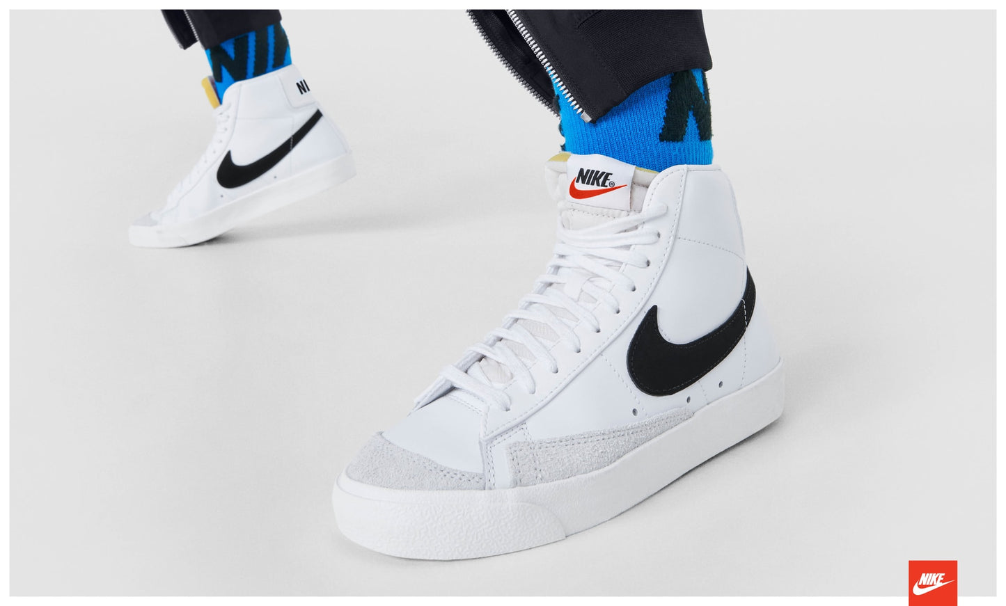 Nike Wmns Blazer Mid '77 VNTG CZ1055-100