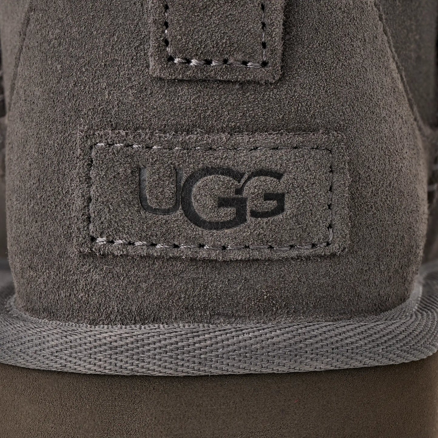 UGG W Classic Ultra Mini Platform Charcoal 1135092-CHR