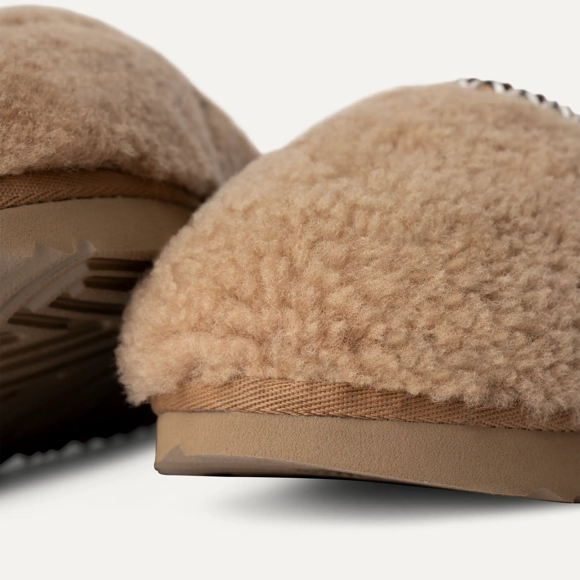 UGG W Tasman Maxi Curly Chestnut 1158356-CHE