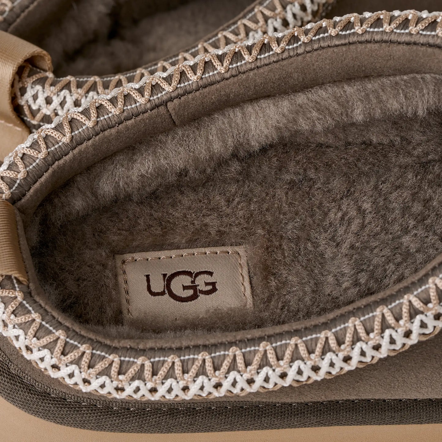 UGG W Tazz II Slipper Sand 1174471-DDR