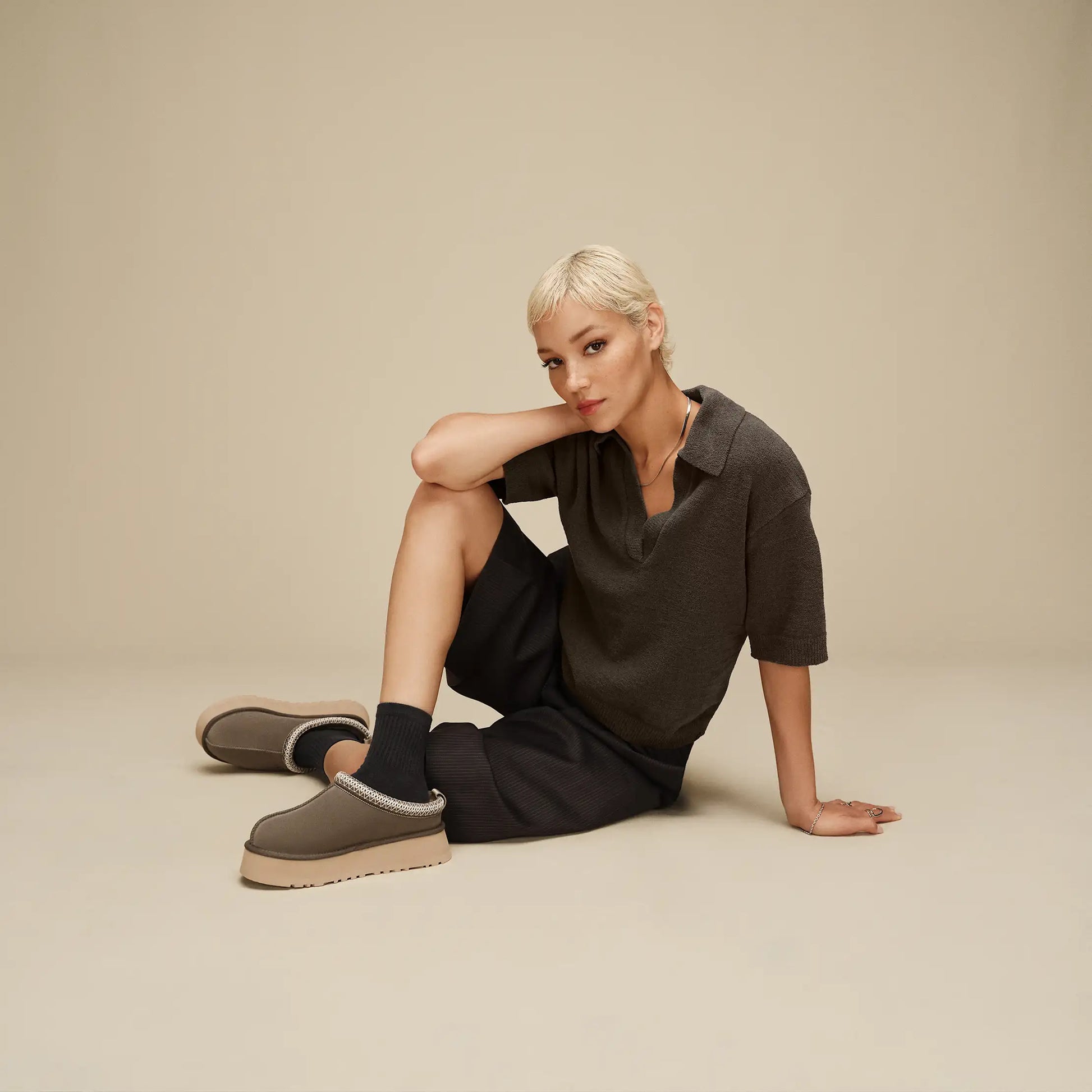 UGG W Tazz II Slipper Sand 1174471-DDR