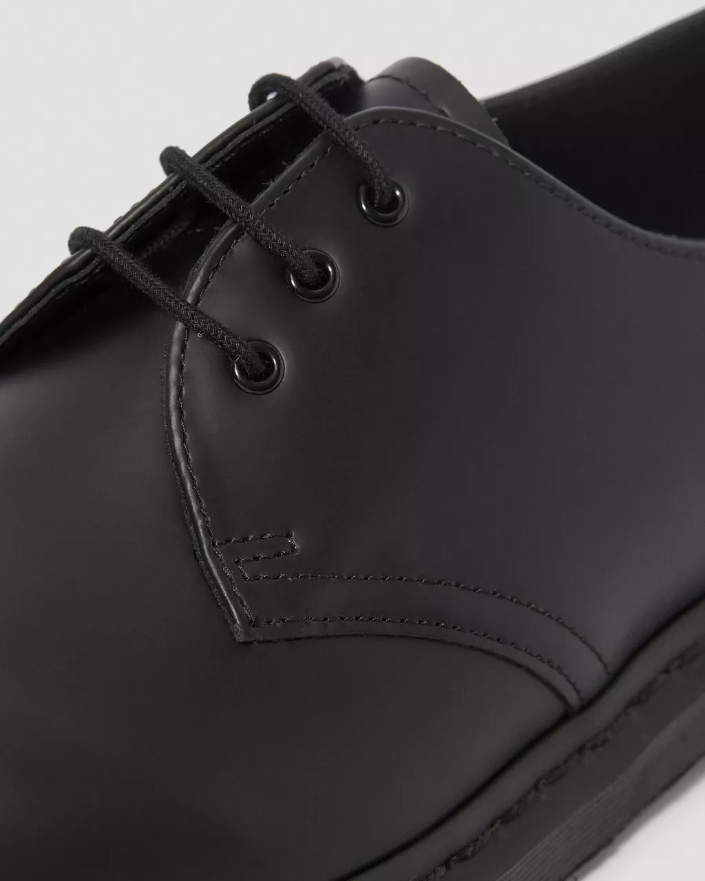 Dr martens mono black low clearance