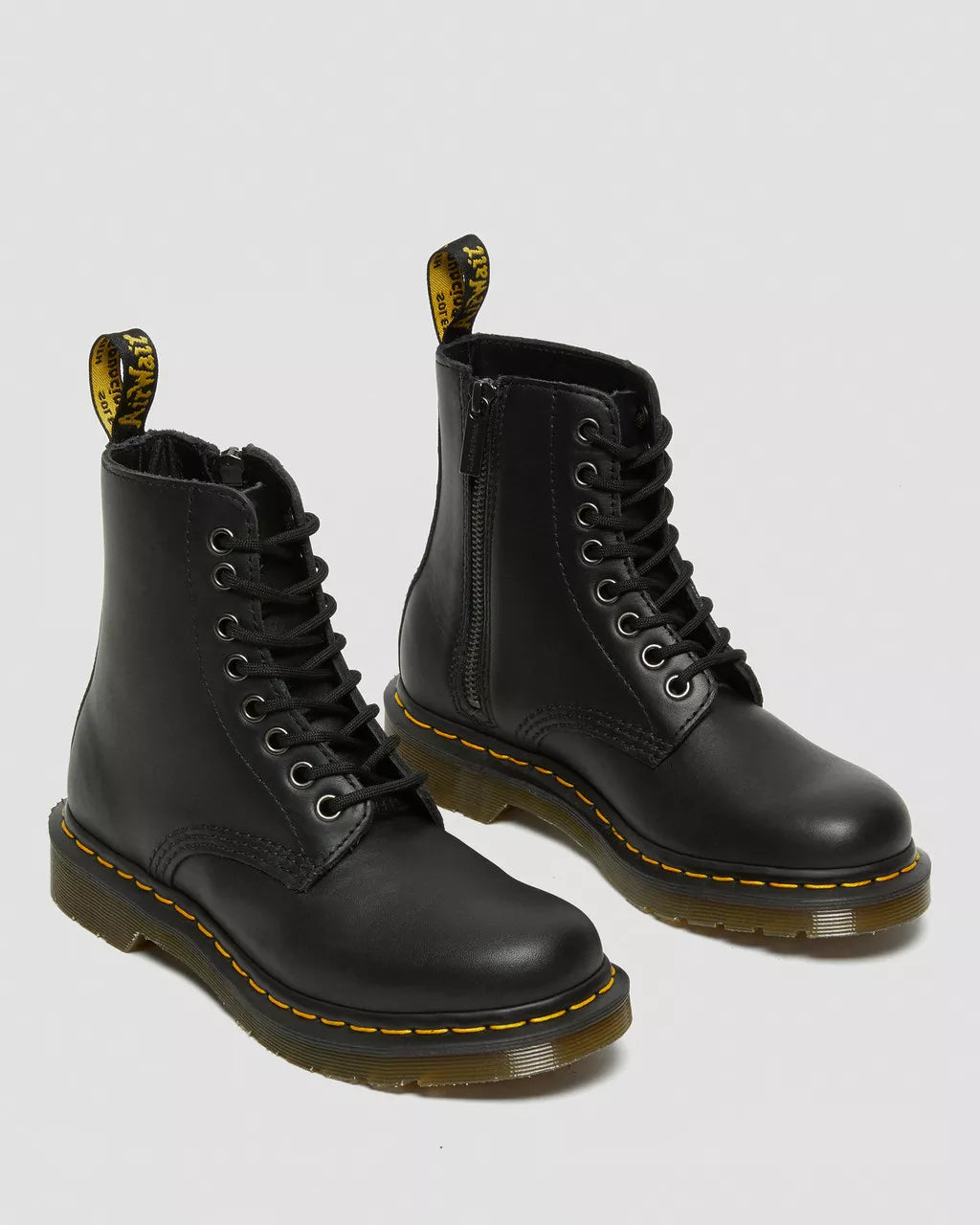 Dr. Martens 1460 Pascal Front Zip Black Nappa 23863001