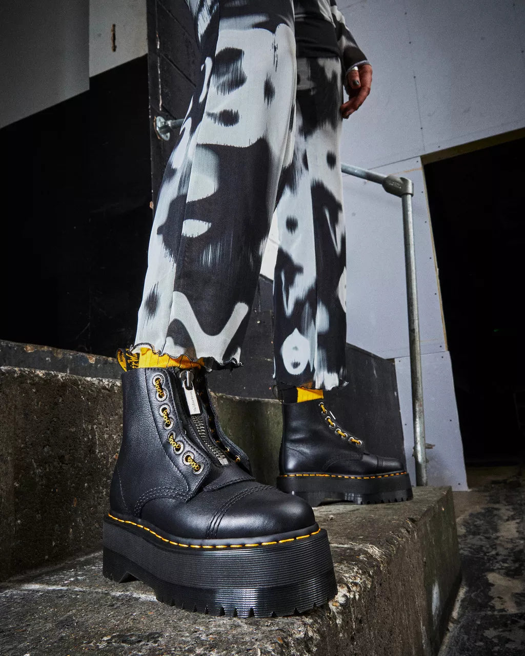 Dr. Martens Sinclair Max Black Pisa 27358001 SNKRS Vilnius