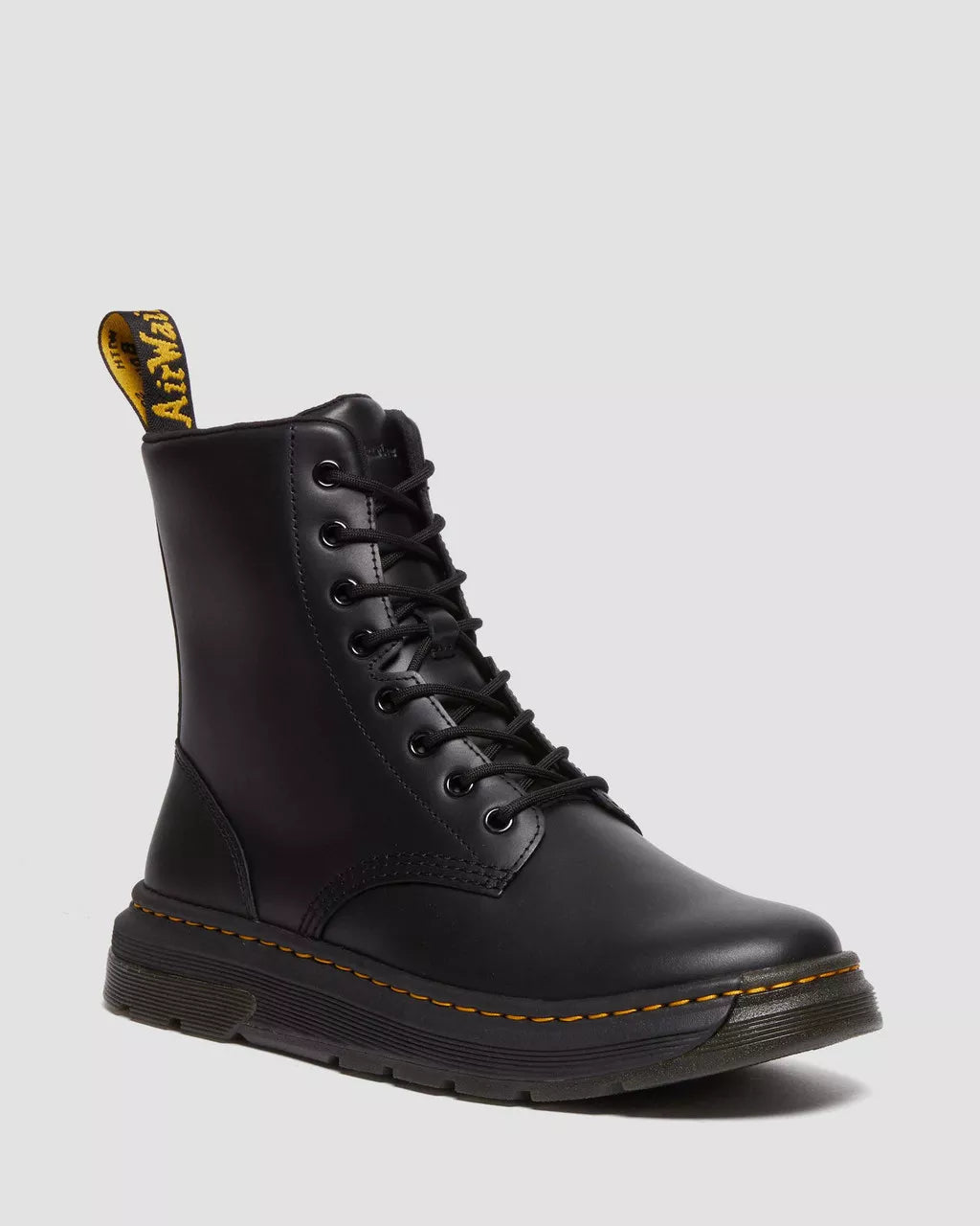 Dr. Martens Crewson Black Classic Pull Up 31222001