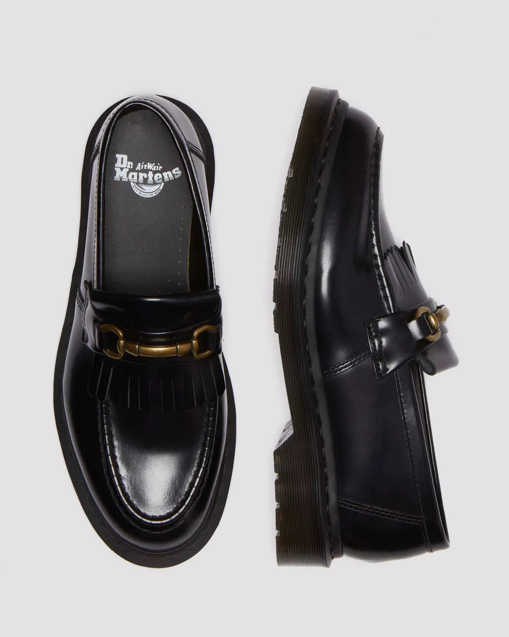 Dr. Martens Adrian Snaffle Black Polished Smooth 32102001