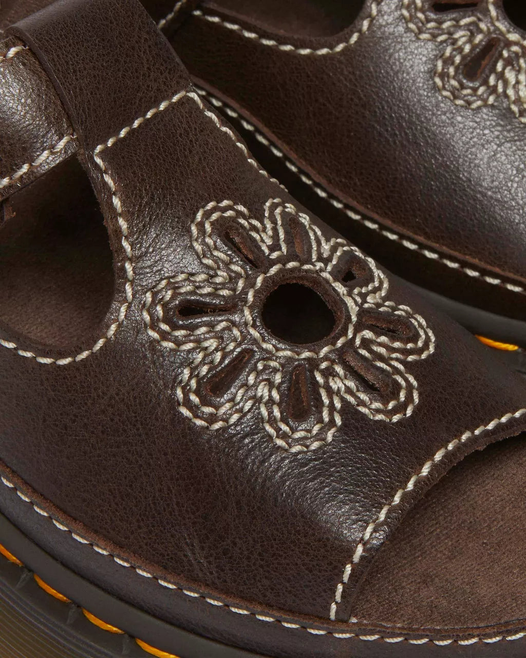 dr-martens-dunnet-flower-kelp-brown-ar-rogue-40526200