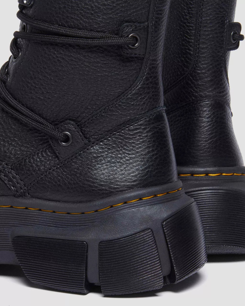 Dr. Martens Dmxl Lace Black Lunar+Rubber Grained Leather 41646001