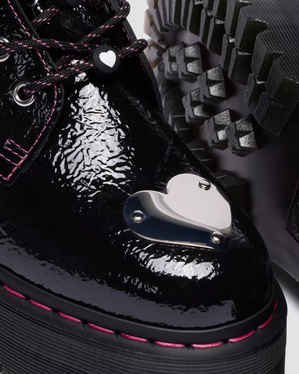 Dr. Martens Jadon Tp Black Distressed Patent 42099001