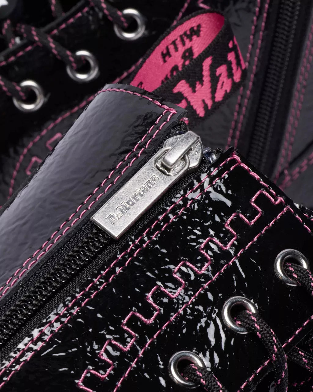 Dr. Martens Jadon Tp Black Distressed Patent 42099001