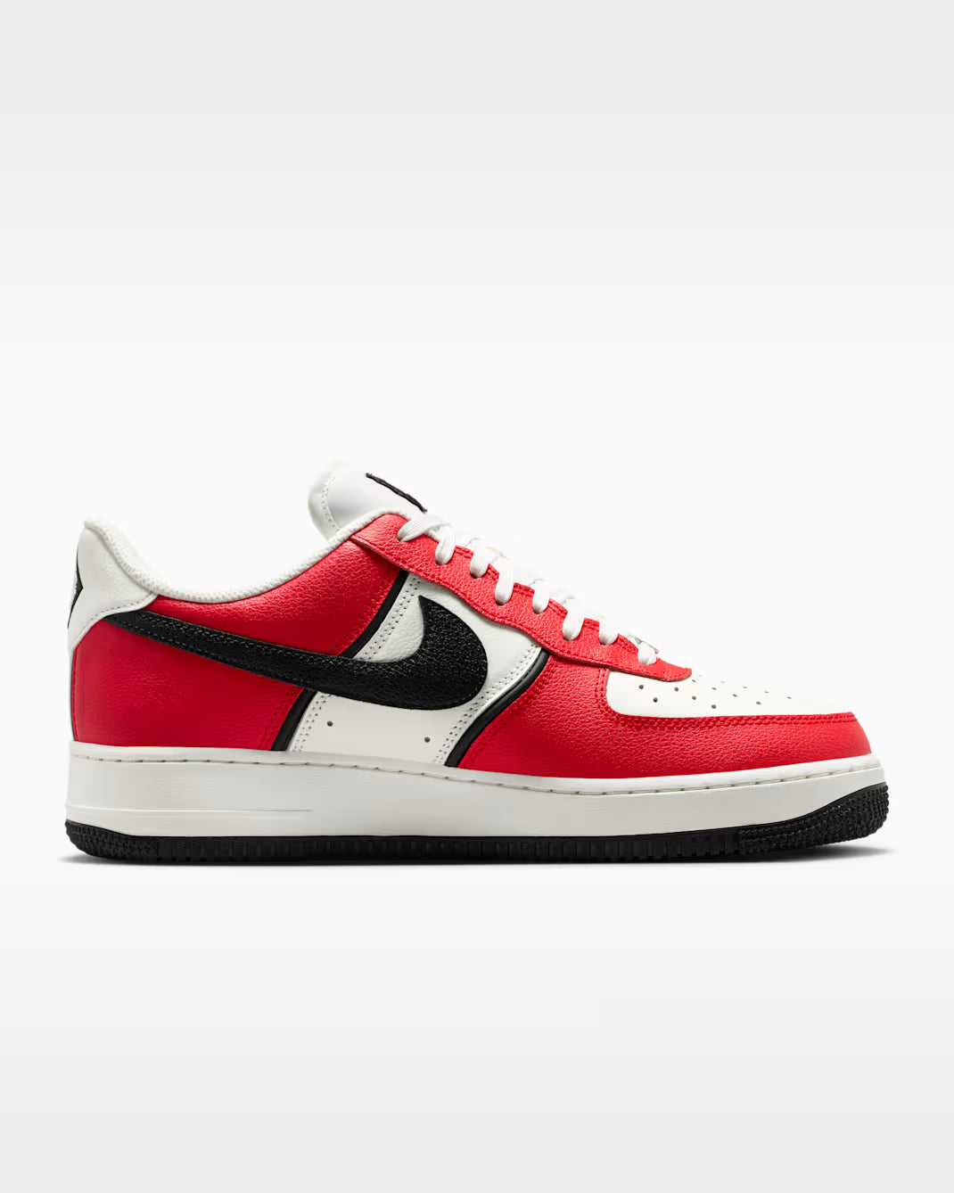 Nike Air Force 1 '07 LV8 Sport IM5752-600