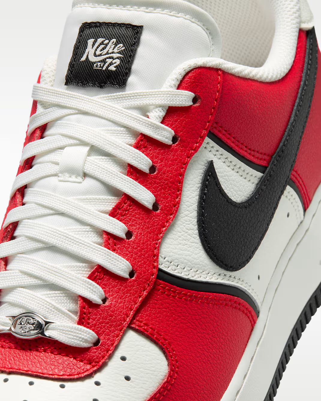 Nike Air Force 1 '07 LV8 Sport IM5752-600