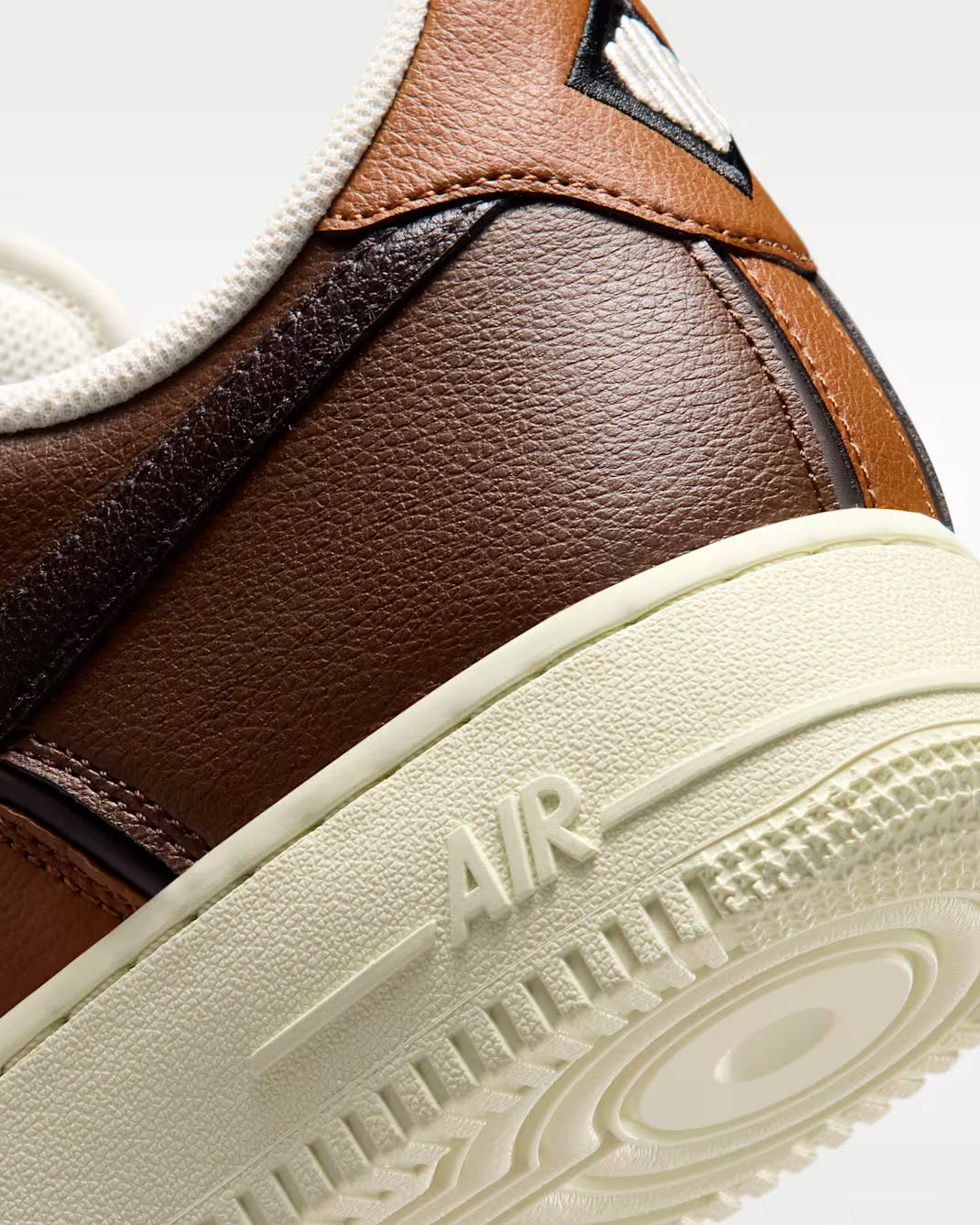 Nike Air Force 1 '07 LV8 Sport IM5752-200