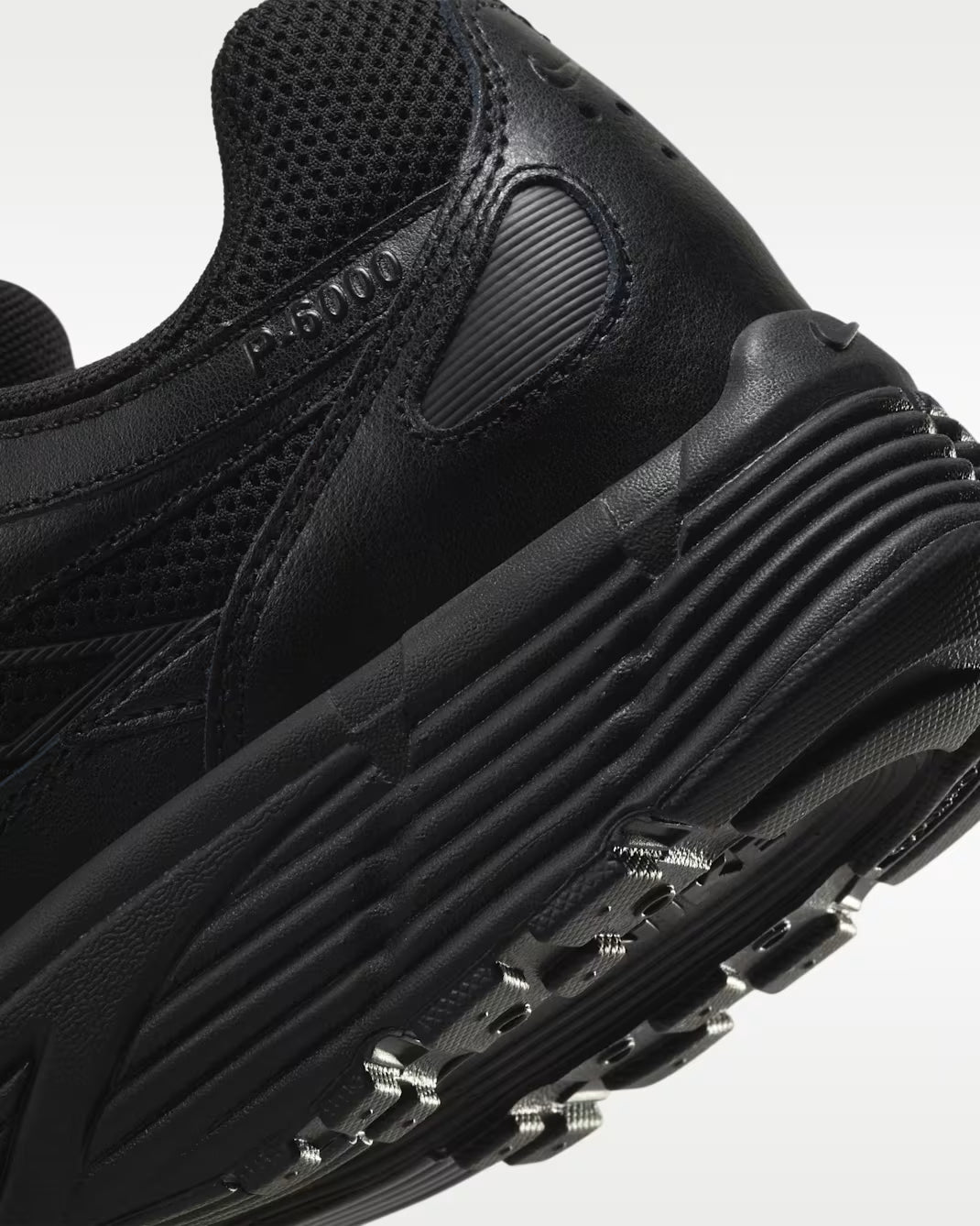 Nike P-6000 CD6404-002