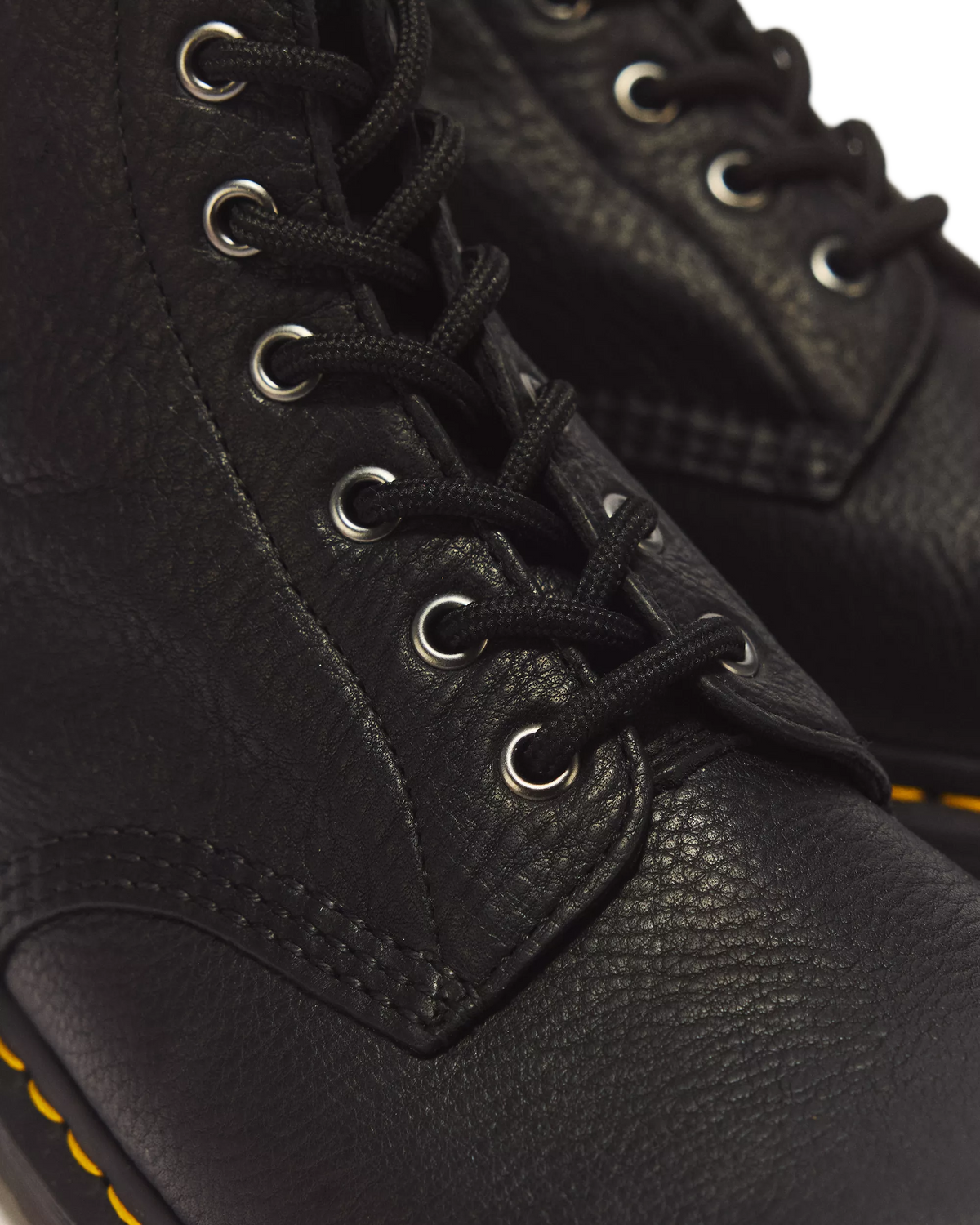 Dr. Martens 101 Black Ambassador 32166001
