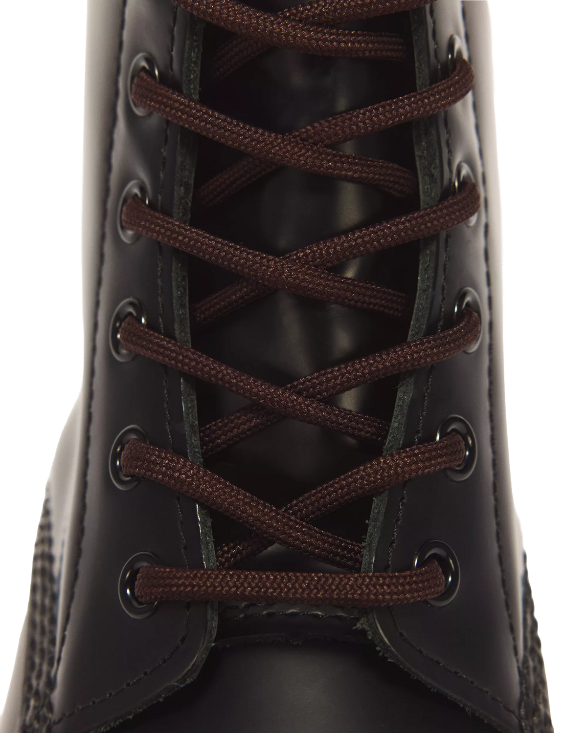 Dr. Martens 8 Eye Round Lace Brown 140 cm. AC045001