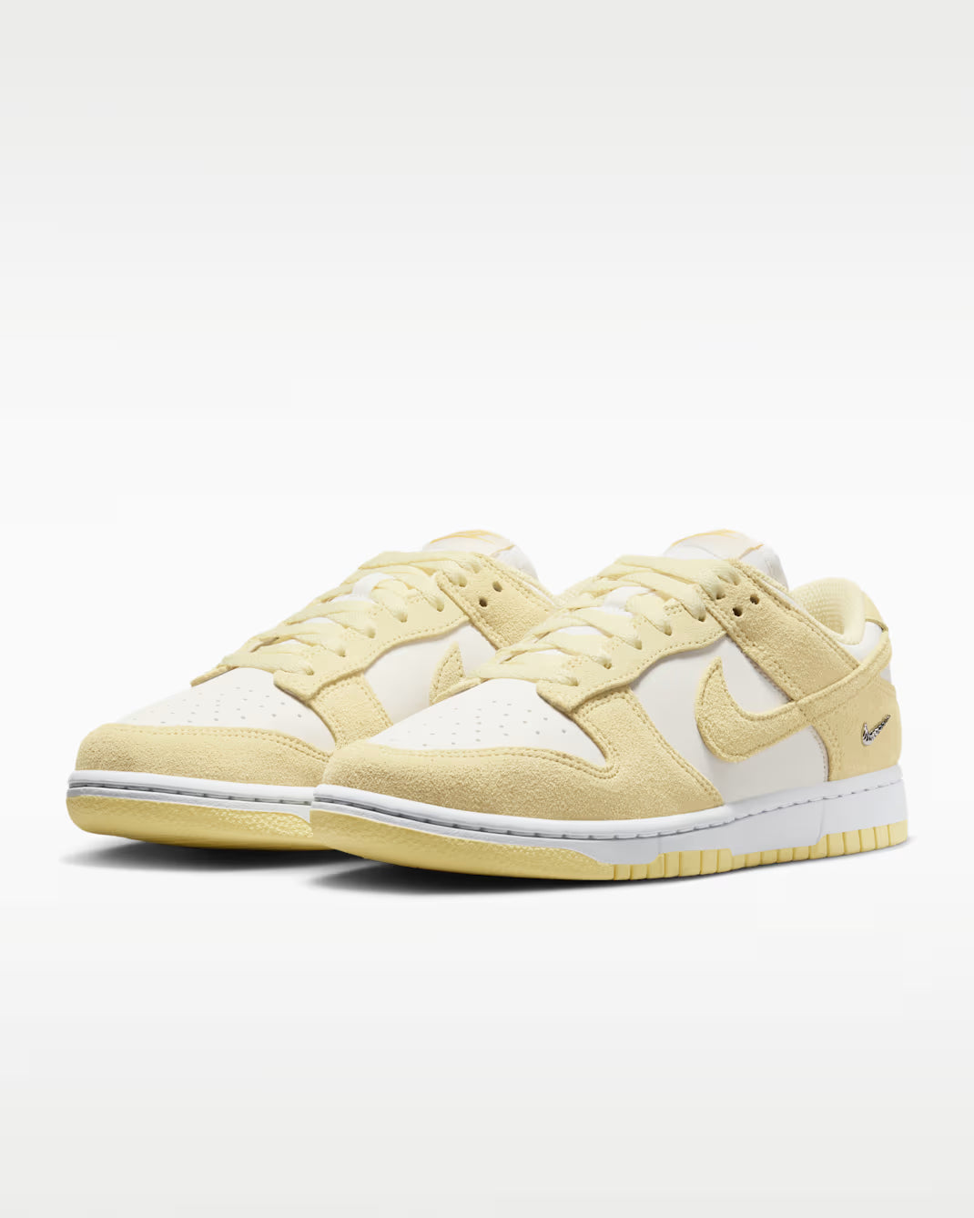 Nike Wmns Dunk Low Se IO4244-104