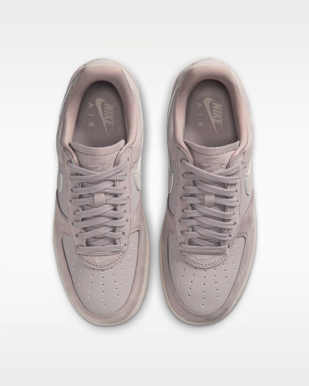 Nike Wmns Air Force 1 Retro PRM ESS IQ9722-200