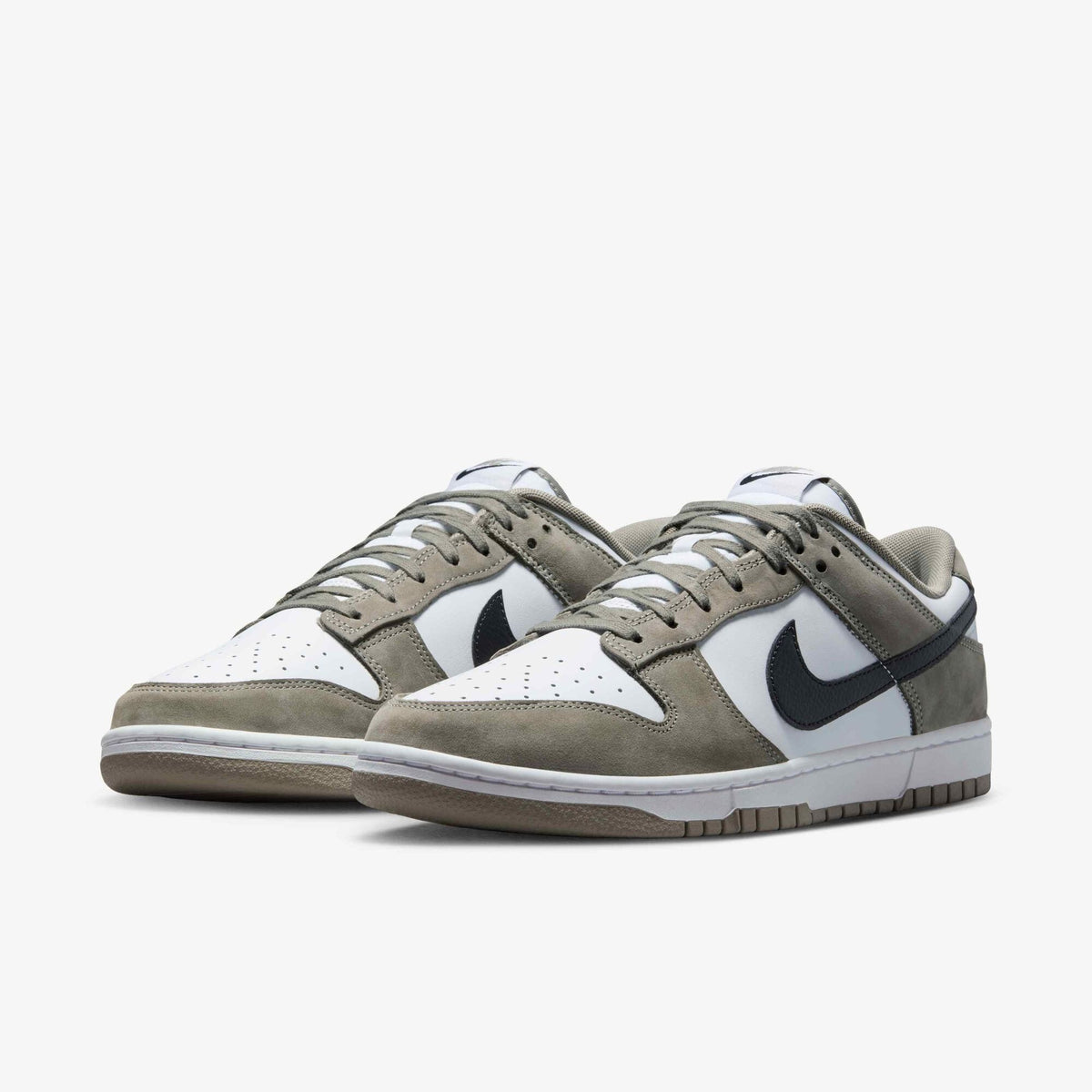 Nike Dunk Low IB3079-300