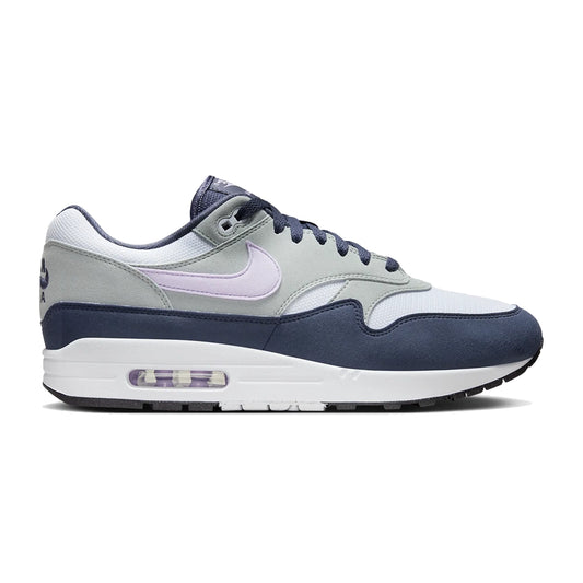 Discount sales sneaker shop