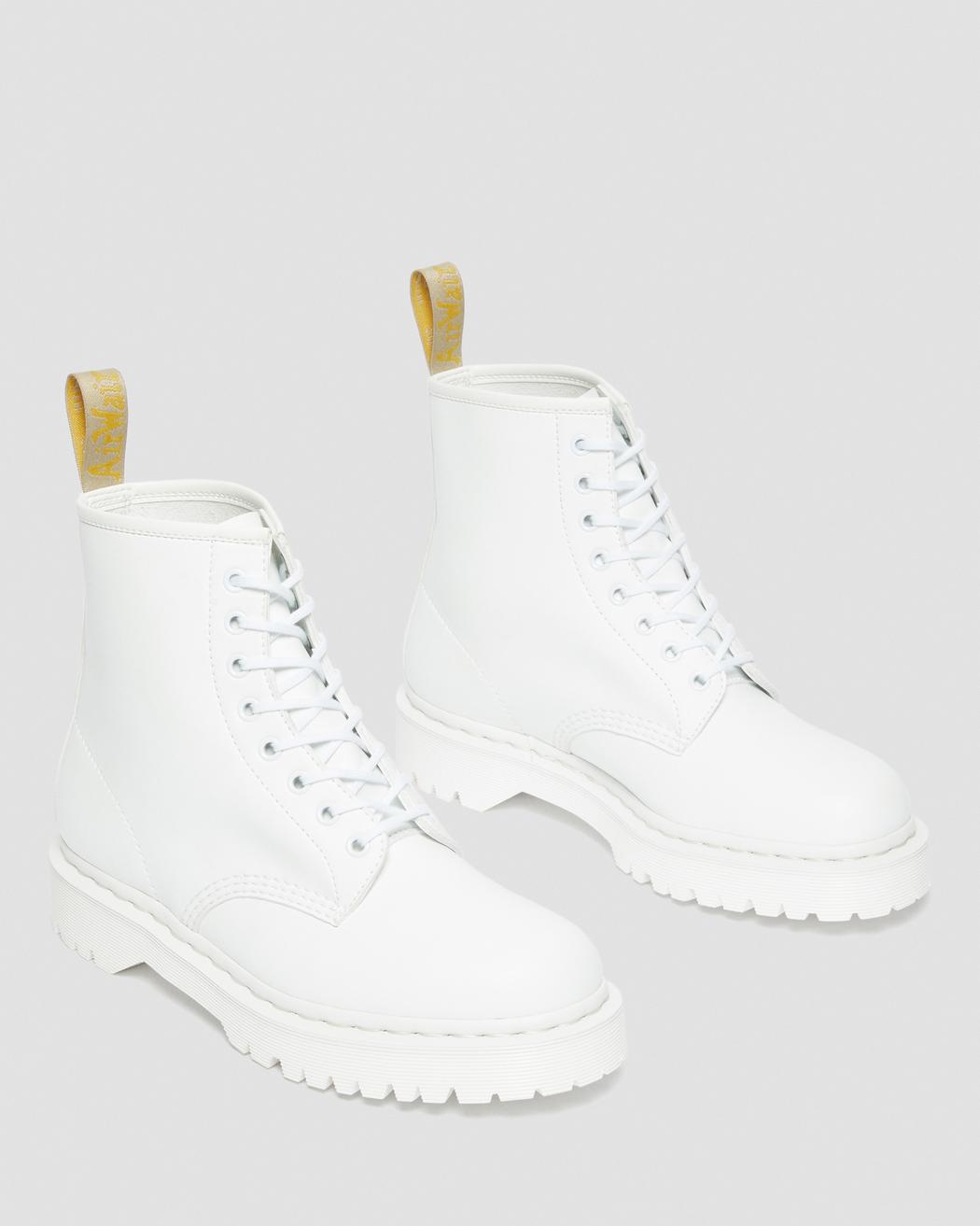 Dr martens 2024 6601 white