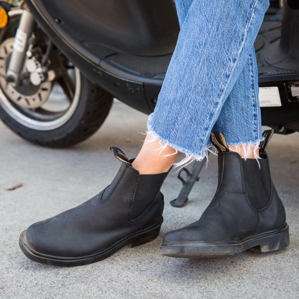 Blundstone dress 2024 boot black