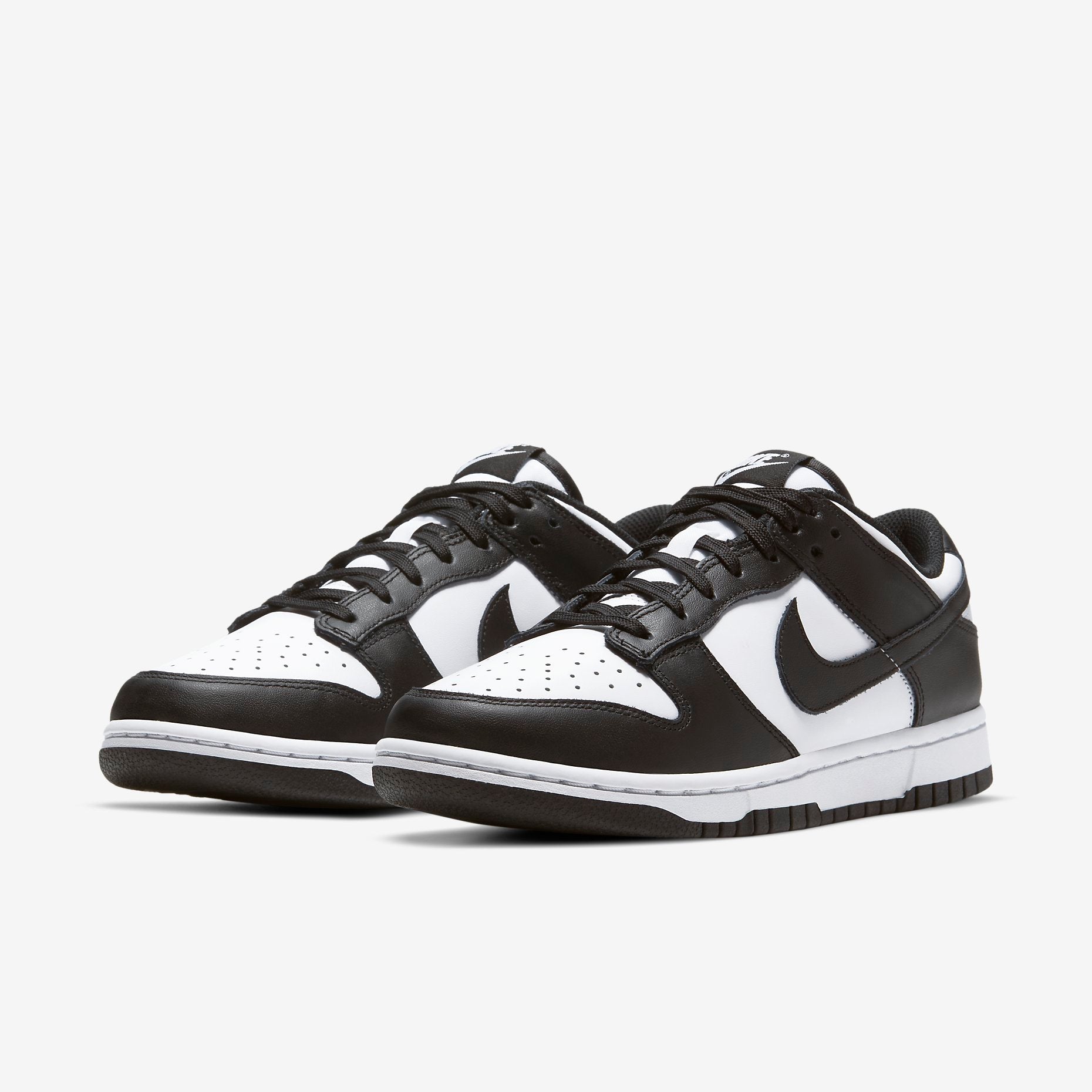 NIKE WMNS DUNK LOW WHITE BLACK パンダ 24cm - スニーカー